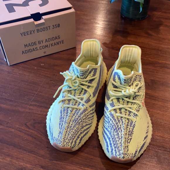 Yeezy Boost 350 V2 purchased 2017 Men’s 11 - Picture 3 of 8